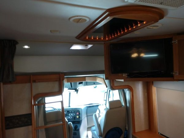 2006 Haulmark Motorgarage Mercedes 450HP 43' 1-Slides with B