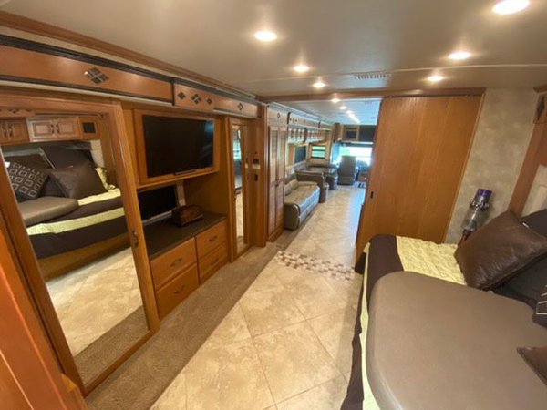Fleetwood 38k Expedition for Sale $155,000