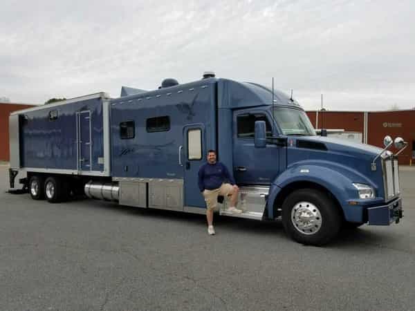Big Blue Truck Kenworth T880   for Sale $285,000 