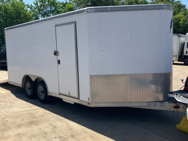 Featherlite 16 Foot Car Trailer  for Sale $8,000 