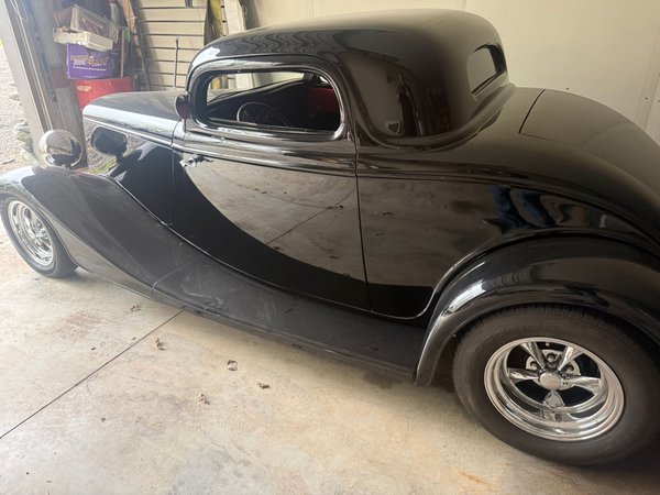 1934 Ford 3 Window