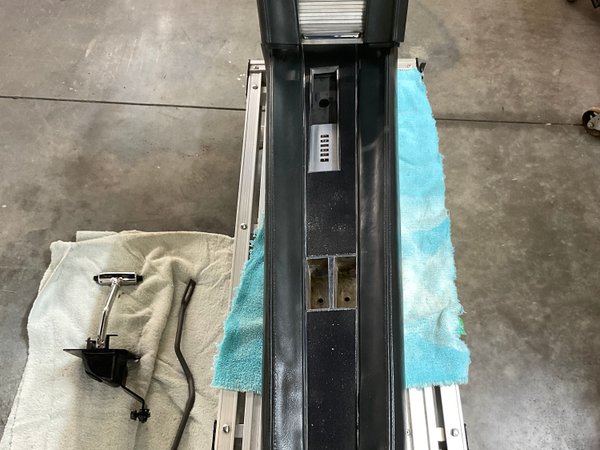 1968 Mustang complete floor console Mint Condition  BC!  for Sale $1,000 