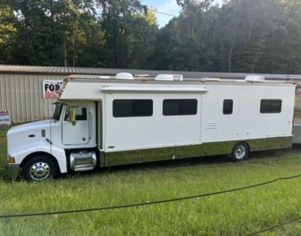 2003 Peterbilt 40' Toter, Cat C12, Auto, 104k miles, NICE!!  for Sale $165,000 