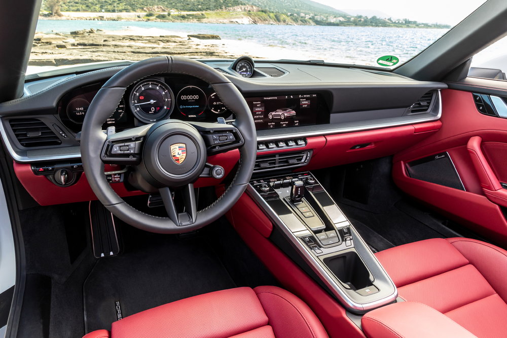 Porsche 911 Turbo s 2020 Interior