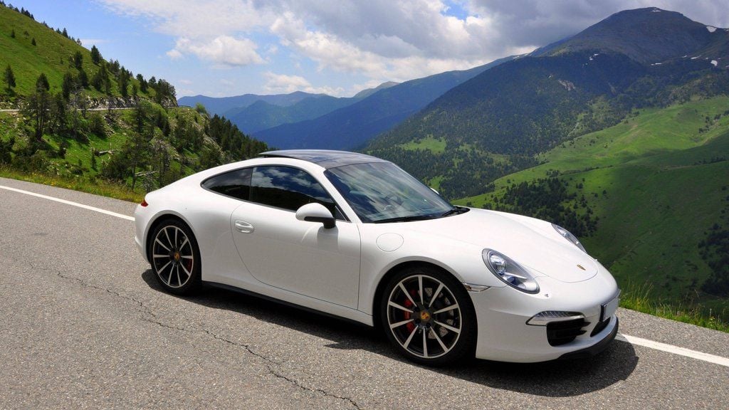 2013 - 2016 Porsche 911 - WTB 2013-2016 991 Coupe PDK White w/ Black Interior - Used - 2WD - Automatic - Coupe - White - Miami, FL 33134, United States