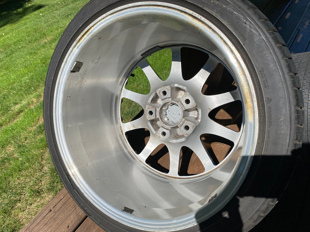 Wheels and Tires/Axles -  - Used - 1999 to 2004 Porsche 911 - 1997 to 2004 Porsche Boxster - Dumfries, VA 22025, United States