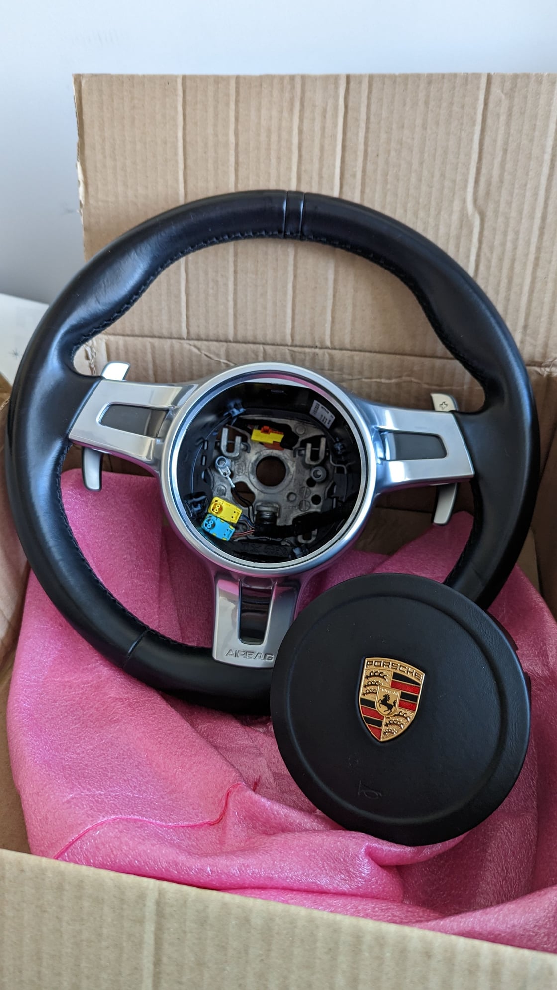 2015 Porsche 911 - 991.1 Sport Design Steering wheel , Clock Spring, & Airbag - Accessories - $1,600 - Atlanta, GA 30306, United States
