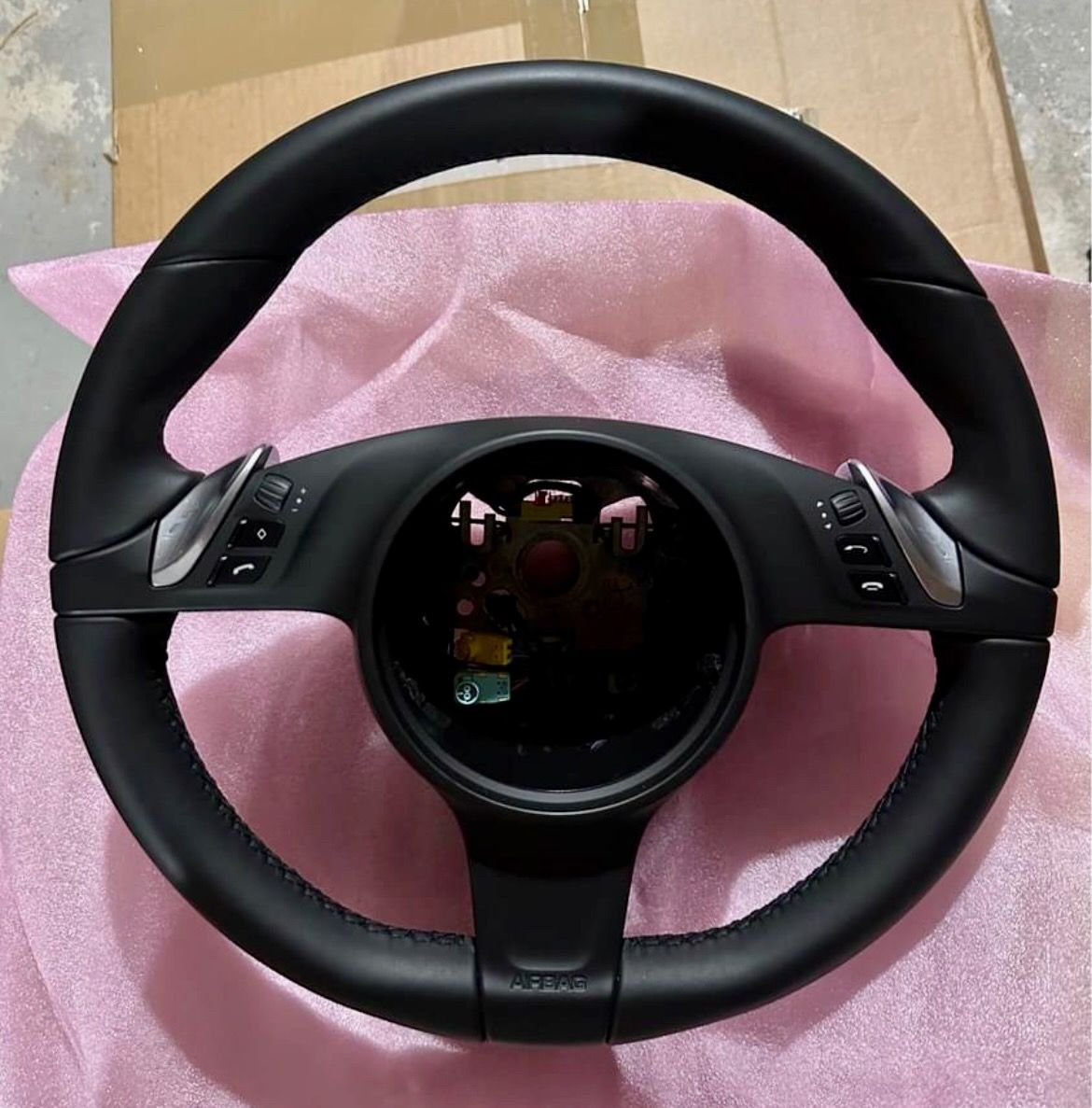 Steering/Suspension - 2011-2016 Porsche Cayenne / Panamera Steering Wheel - 50 miles on it - Used - 2011 to 2016 Porsche Panamera - 2011 to 2016 Porsche Cayenne - Boston, MA 02118, United States