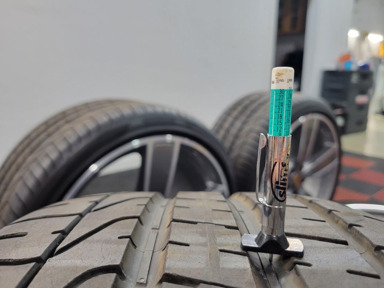 Wheels and Tires/Axles - OEM 22" 2019+ Porsche Cayenne Sport Classic Wheels Platinum w/Pirelli Tires - Used - 2019 to 2021 Porsche Cayenne - Columbus, OH 43228, United States