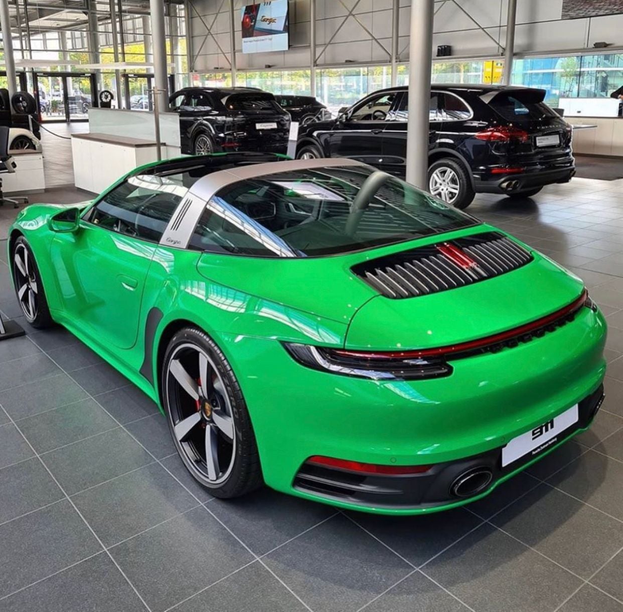 Python Green color exterior - Page 11 - Rennlist - Porsche Discussion ...