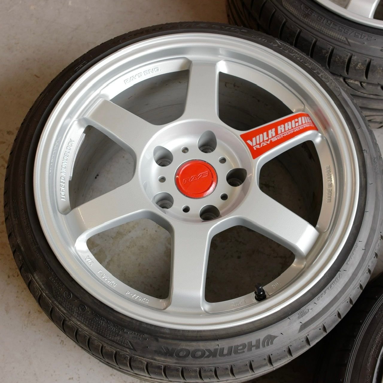 Wheels and Tires/Axles - 18” Volk TE37 SL - Used - 0  All Models - Everett, WA 98208, United States