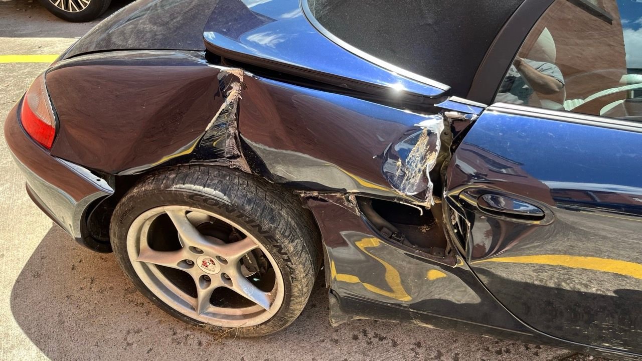 2003 Porsche Boxster - Accident-Damaged 2003 986 Boxster - Used - VIN WP0CA29803U622271 - 79,000 Miles - 6 cyl - 2WD - Manual - Convertible - Blue - Cincinnati, OH 45202, United States