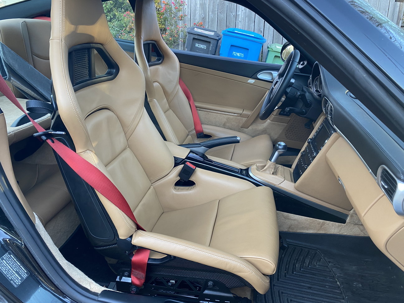 Interior/Upholstery - Sand Beige 997 Carbon Buckets - Used - 0  All Models - Chicago, IL 60647, United States