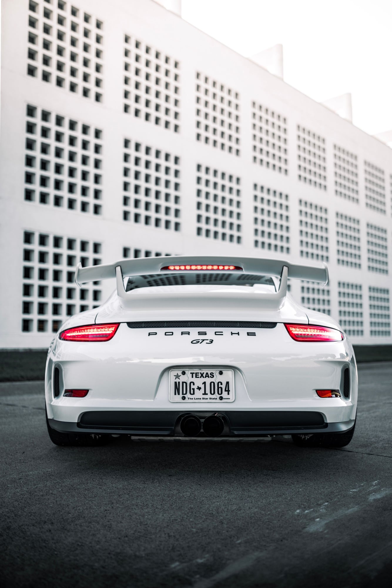 2015 Porsche GT3 - 2015 GT3 For Sale - Used - VIN WP0AC2A98FS183200 - 31,000 Miles - 6 cyl - 2WD - Automatic - Coupe - White - Dallas, TX 75056, United States