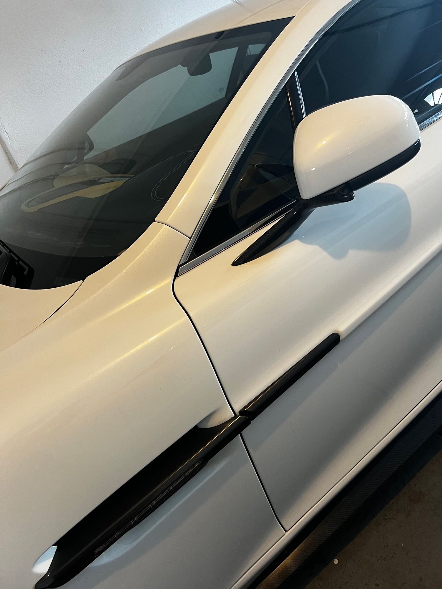 2014 Aston Martin Vanquish - 2014 Aston Martin Vanquish - 11k miles, $311k sticker, VelocityAP exhaust immaculate! - Used - VIN SCFLDCFP7EGJ01690 - 11,900 Miles - 12 cyl - 2WD - Automatic - Coupe - White - Las Vegas, NV 89128, United States