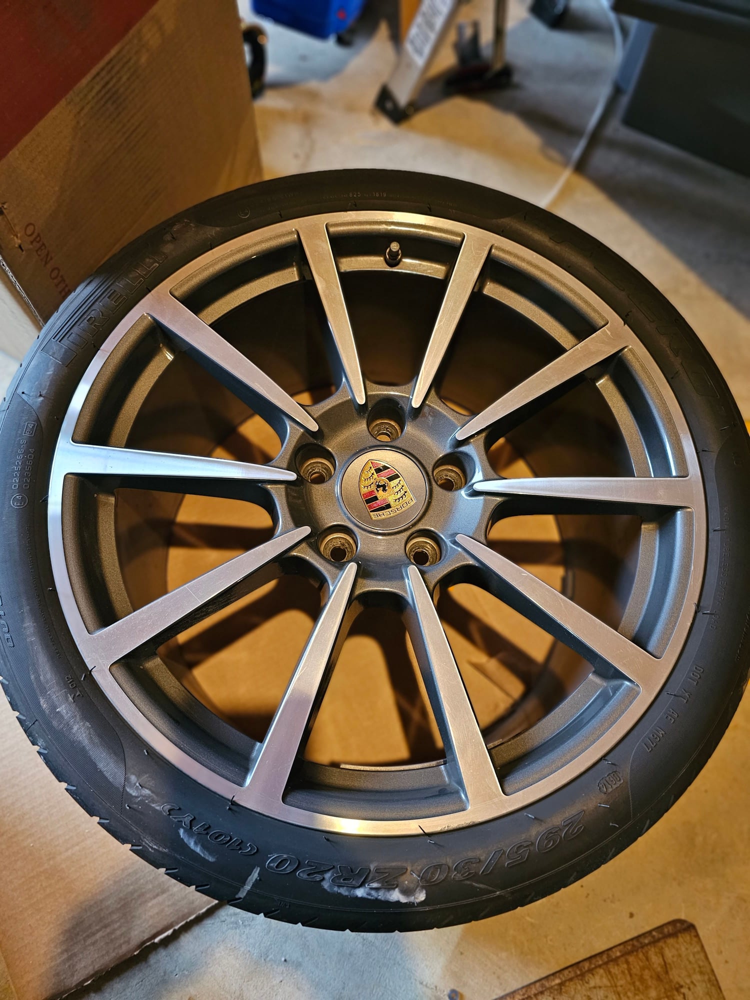 Wheels and Tires/Axles - 20" 991 Sport Classic wheels with TPMS and colored center caps - Used - 2012 to 2016 Porsche 911 - Purcellville, VA 20132, United States