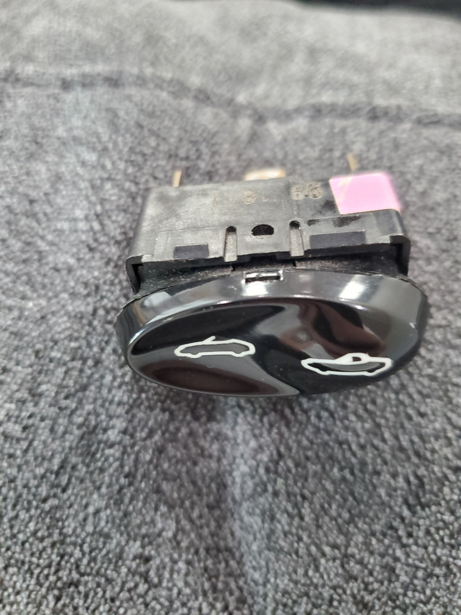 Accessories - 996, 986, cayenne, lug bolt, center caps,side markers, spare etc - Used - All Years  All Models - Lansdale, PA 19454, United States