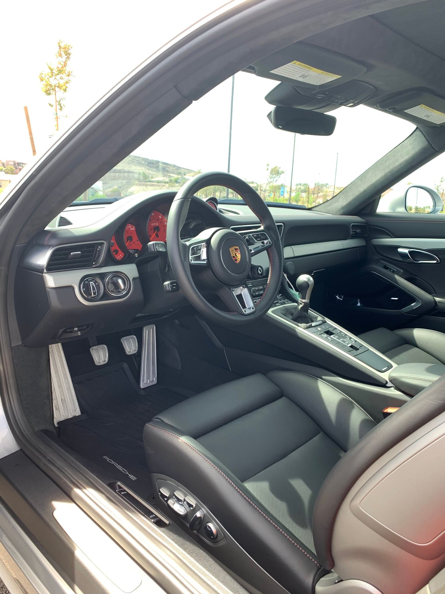 2019 Porsche 911 - 2019 Porsche 991.2 GTS 7MT only 2,200 miles $153K MSRP $35K upgrades - Used - VIN WP0AB2A94KS114470 - 2,200 Miles - 6 cyl - 2WD - Manual - Coupe - Silver - Las Vegas, NV 89158, United States