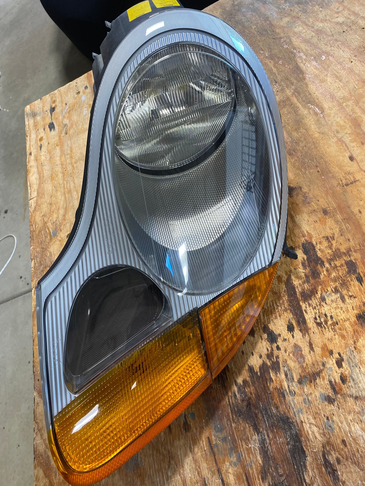 Lights - Porsche 996/986 headlights - Used - 1999 to 2000 Porsche 911 - 1997 to 2004 Porsche Boxster - Prior Lake, MN 55372, United States