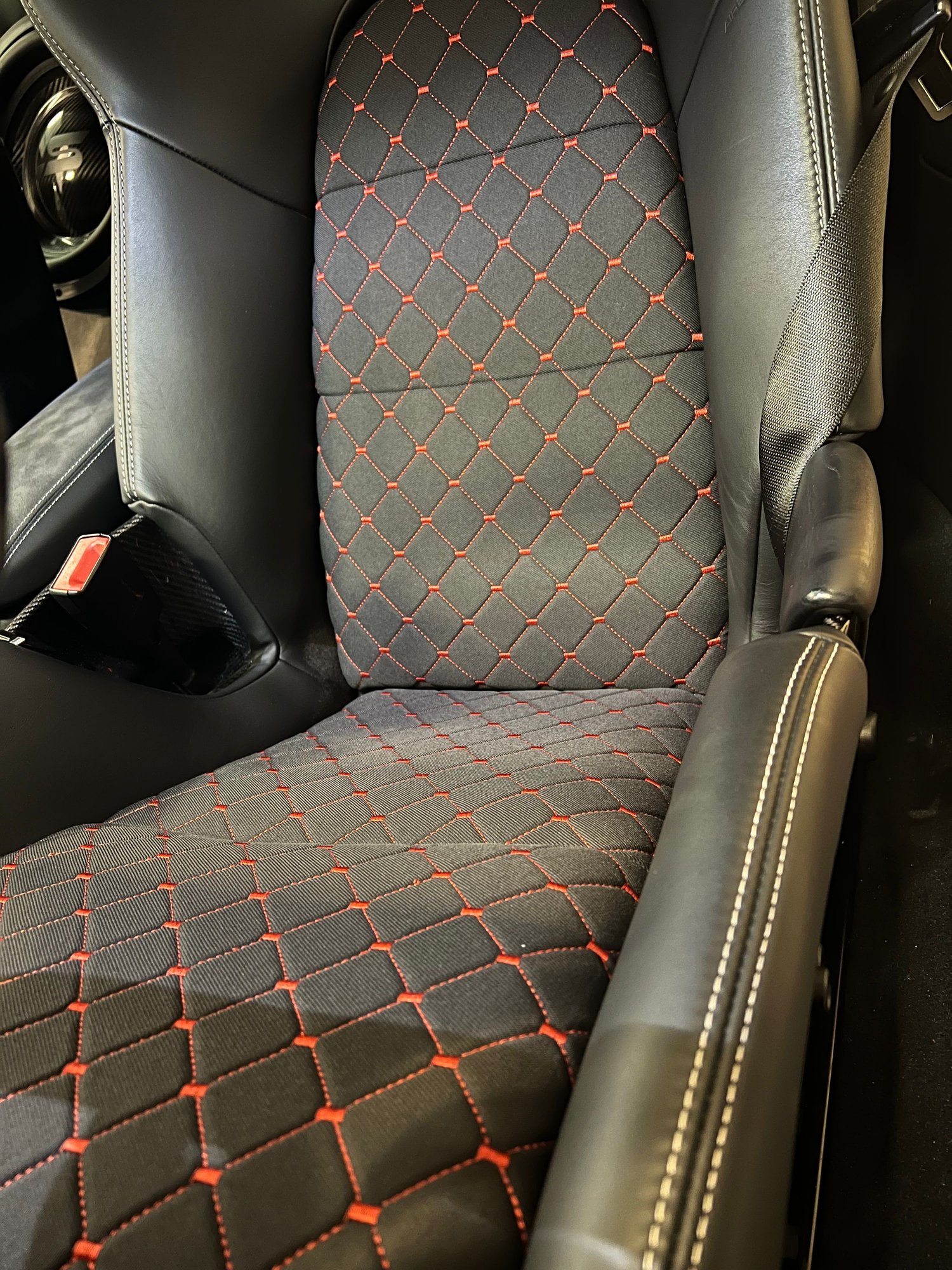Interior/Upholstery - P1 Designs Black Diamond w/Memory Foam 991 LWBS - Used - 2016 to 2019 Porsche 911 - Wilson, NC 27896, United States