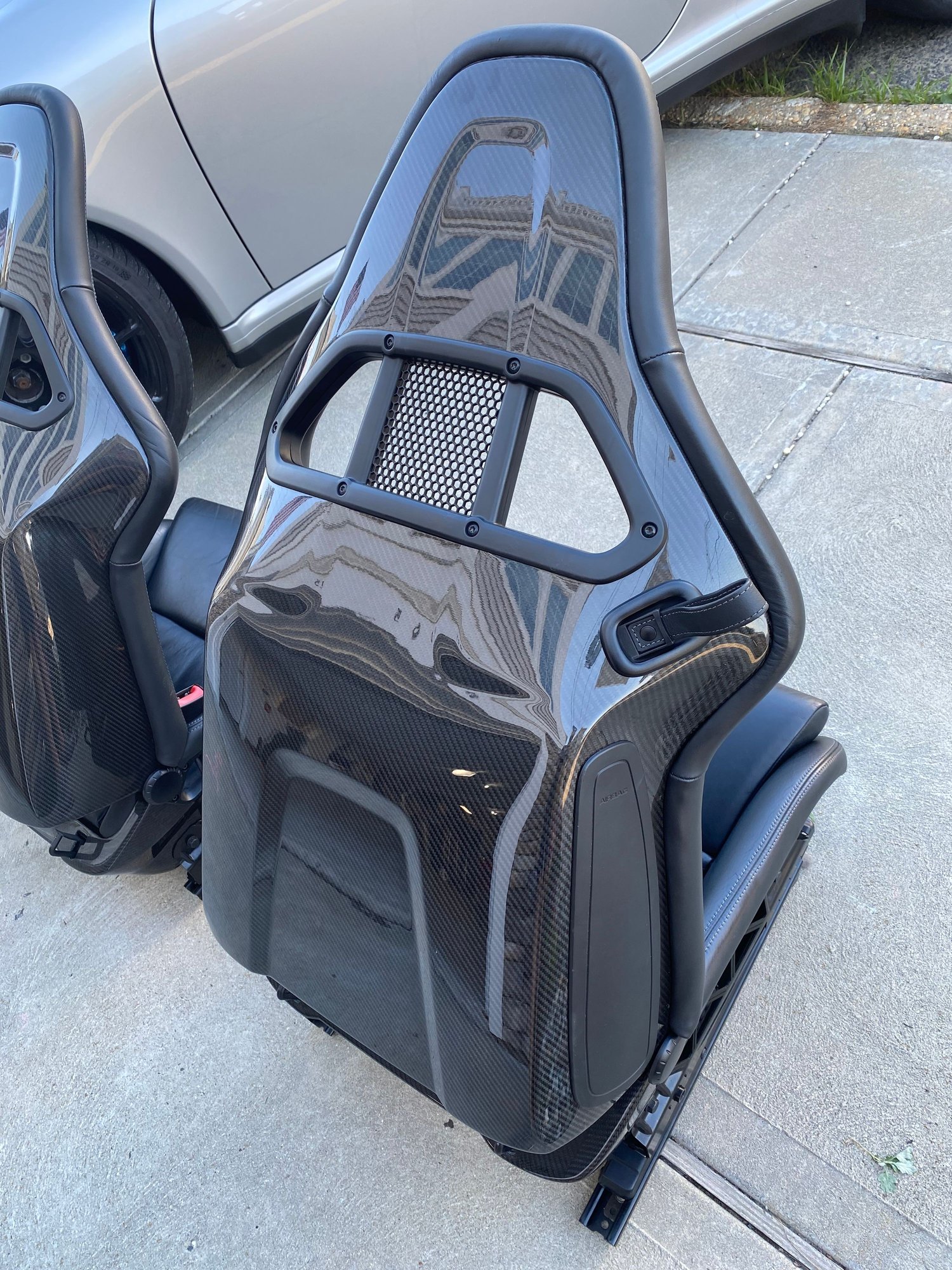 Interior/Upholstery - GT2 Carbon bucket seats LWBS - Used - 2007 to 2013 Porsche 911 - Belmar, NJ 07719, United States