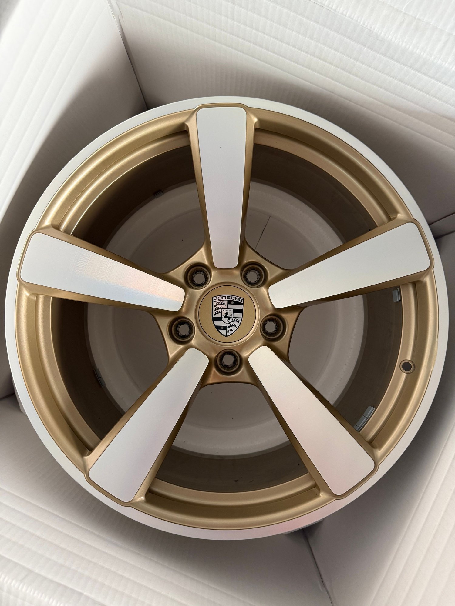Wheels and Tires/Axles - 992 Exclusive Design Rims Aurum - Used - -1 to 2026  All Models - Lewisville, TX 75056, United States