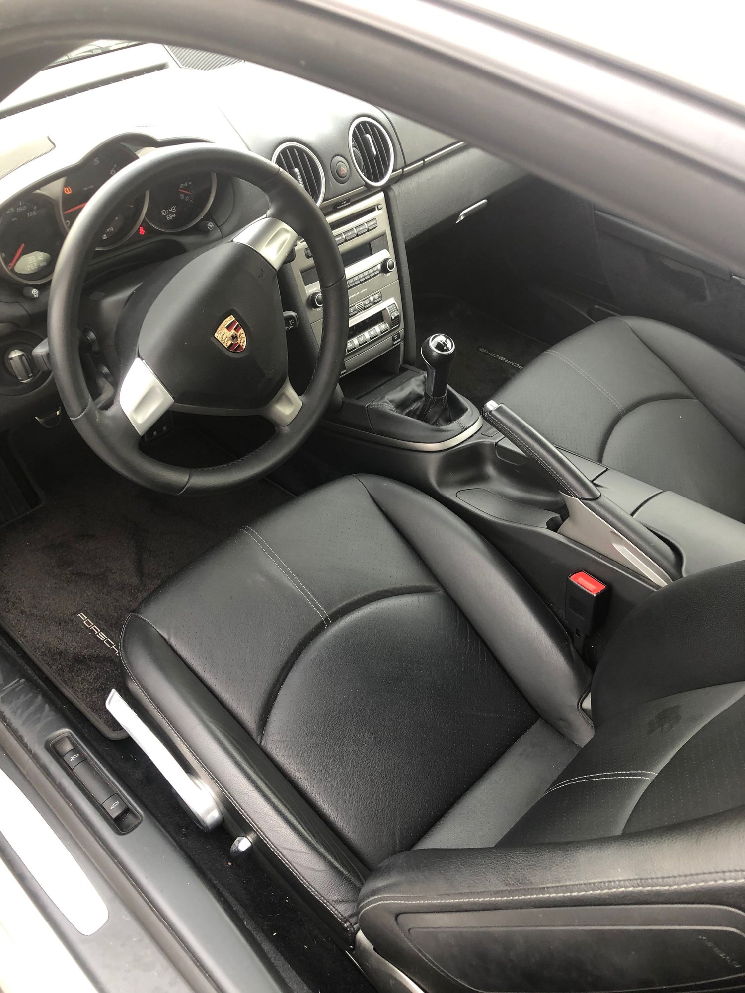2007 Porsche Cayman - 2007 Porsche Cayman, one owner, 4k miles - Used - VIN WP0AA29837U760903 - 4,000 Miles - 6 cyl - 2WD - Manual - Coupe - Silver - San Diego, CA 92130, United States