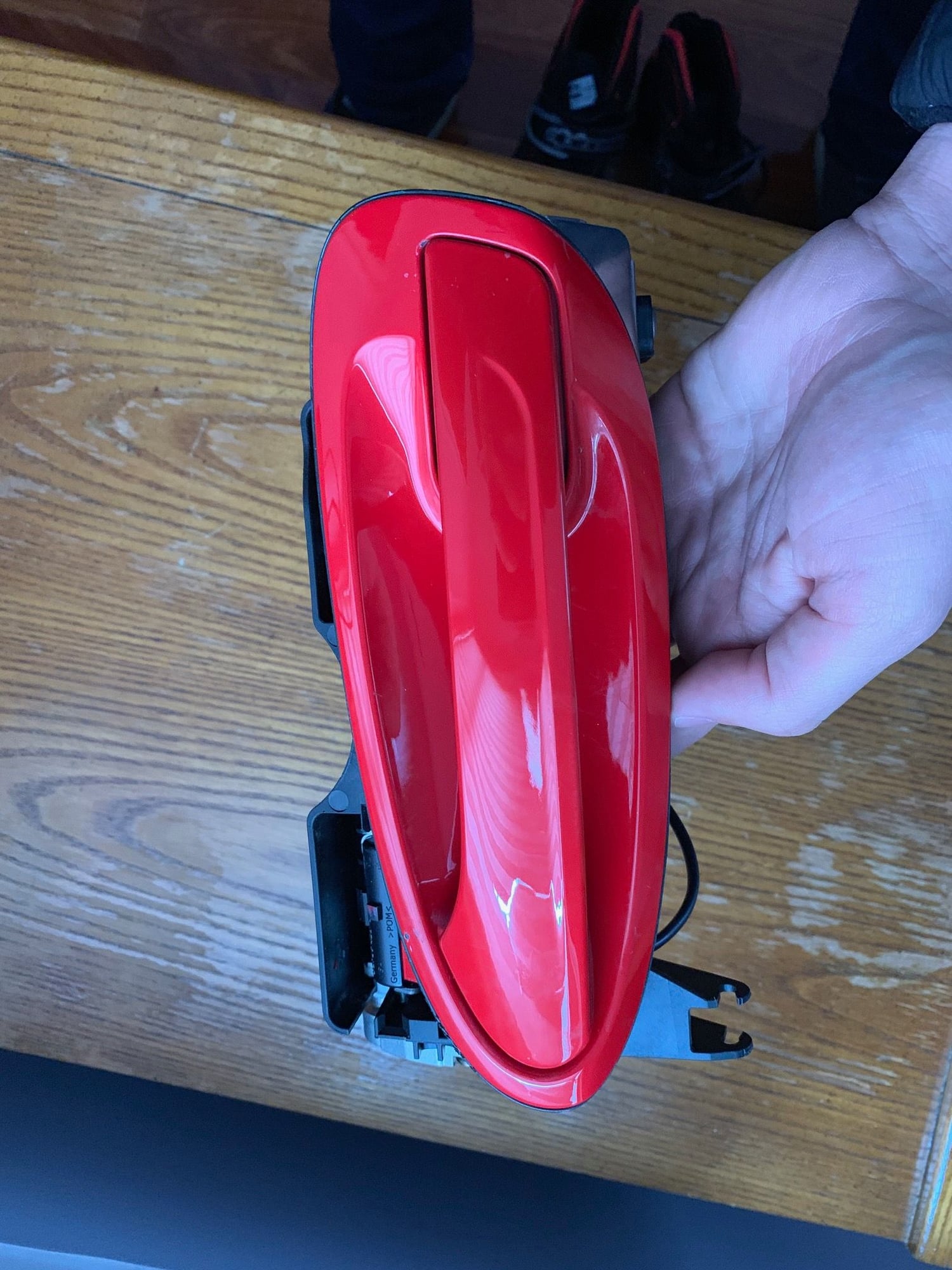 Exterior Body Parts - 981 Cayman/Boxster Driverside Door Handle (Guards Red) - Used - 2013 to 2016 Porsche Cayman - New York, NY 11106, United States