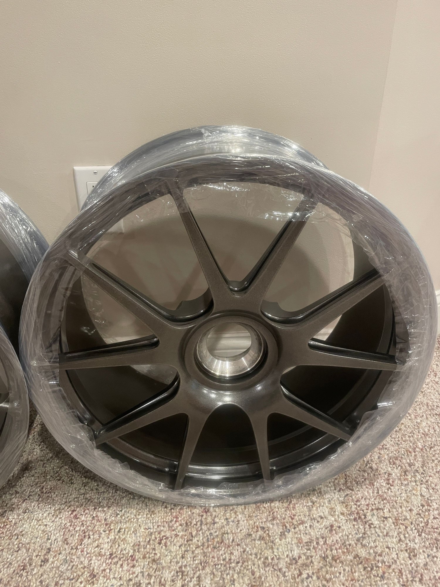 Wheels and Tires/Axles - 19" FORGELINE CENTERLOCK GRAPHITE GA1R-CL PORSCHE 997.2 GT3RS WHEEL SET - Used - All Years  All Models - Boxford, MA 01921, United States