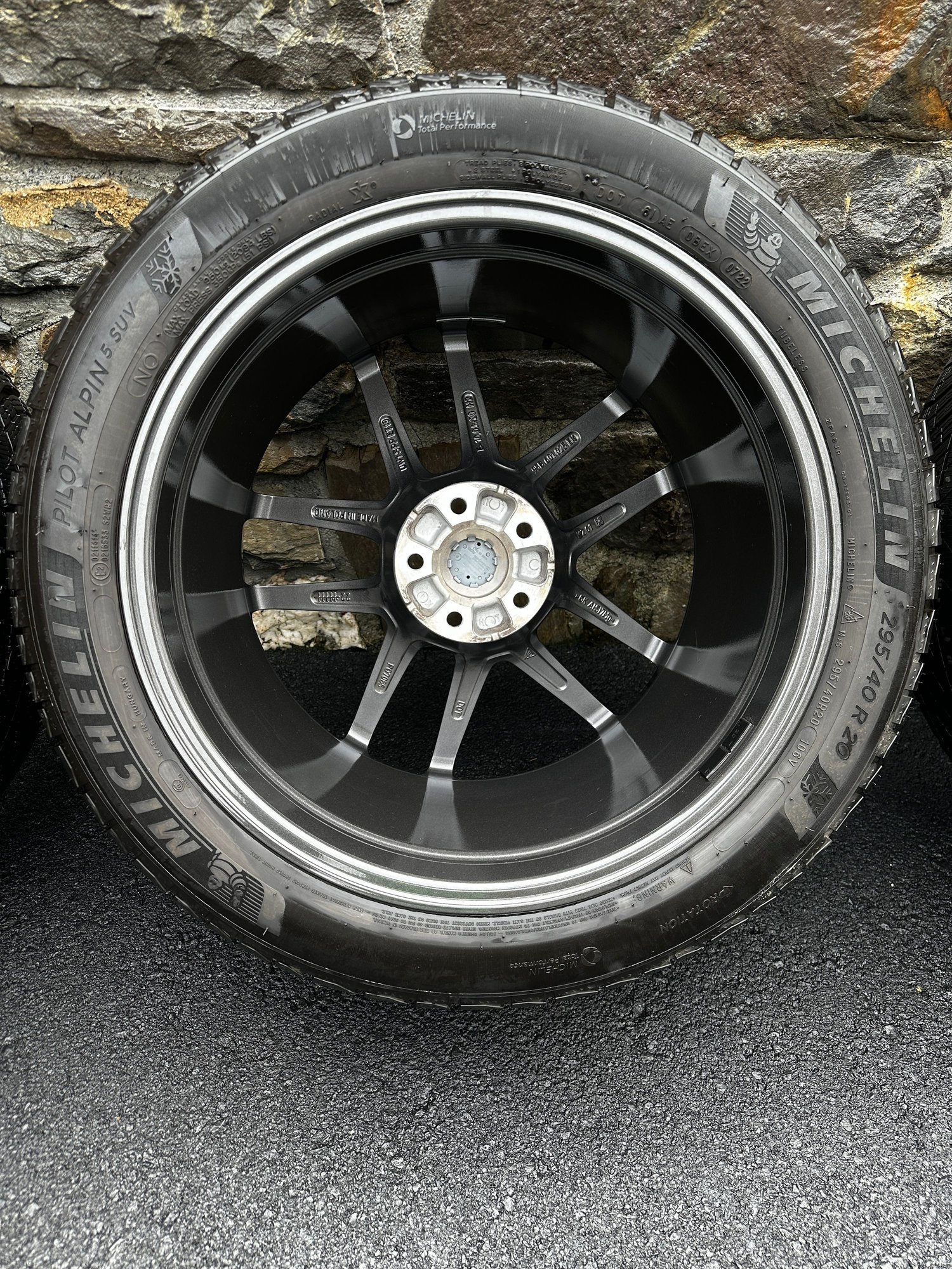 Wheels and Tires/Axles - OEM 20" Macan winter wheel / tire set. Only used one season! - Used - All Years Porsche Macan - Poughkeepsie, NY 12601, United States