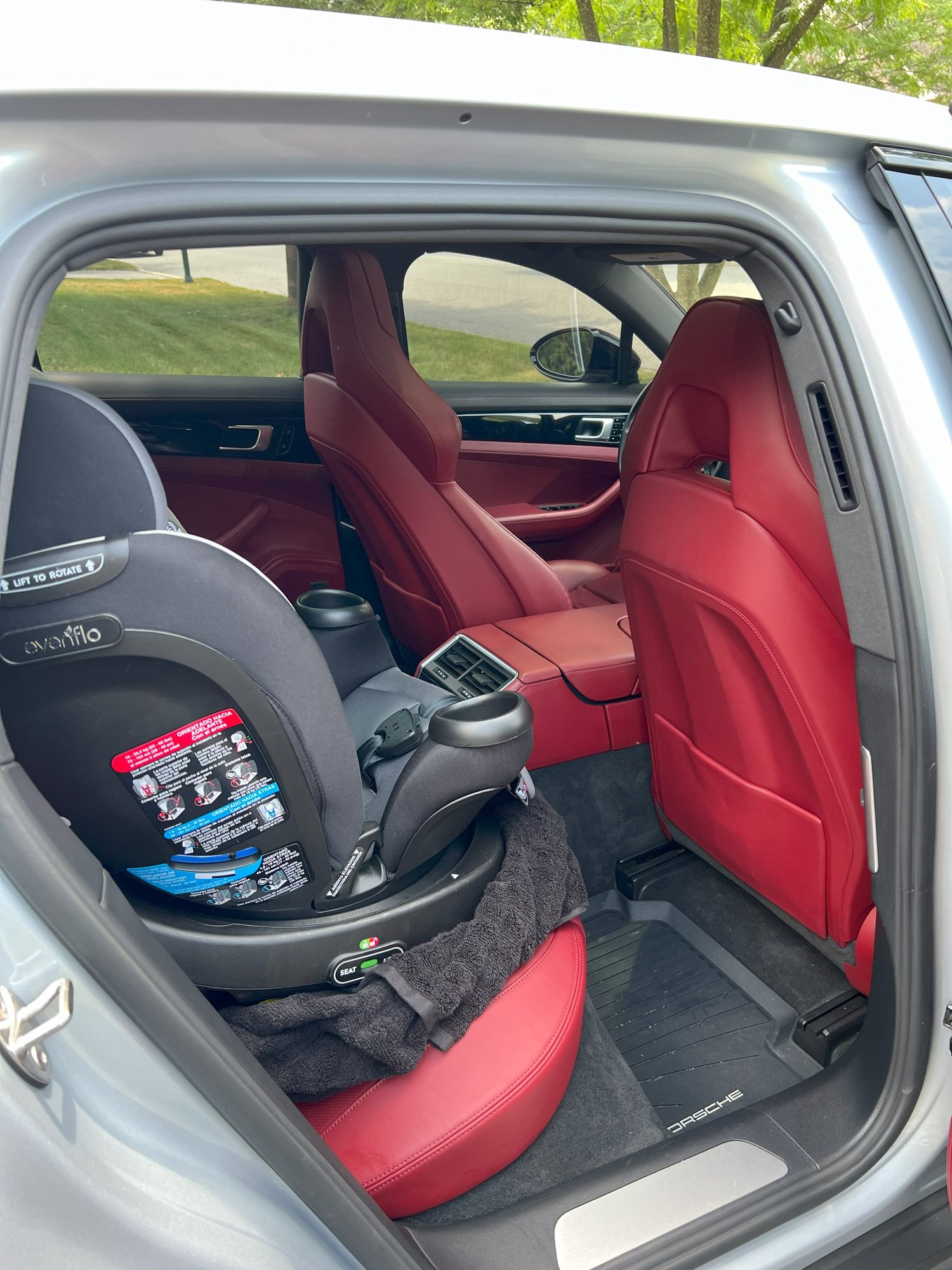 2018 Porsche Panamera - 2018 Porsche Panamera 4S Sport Turismo - Used - VIN WP0CB2A78JL190886 - 35,900 Miles - 6 cyl - AWD - Automatic - Hatchback - Silver - Allentown, PA 18104, United States