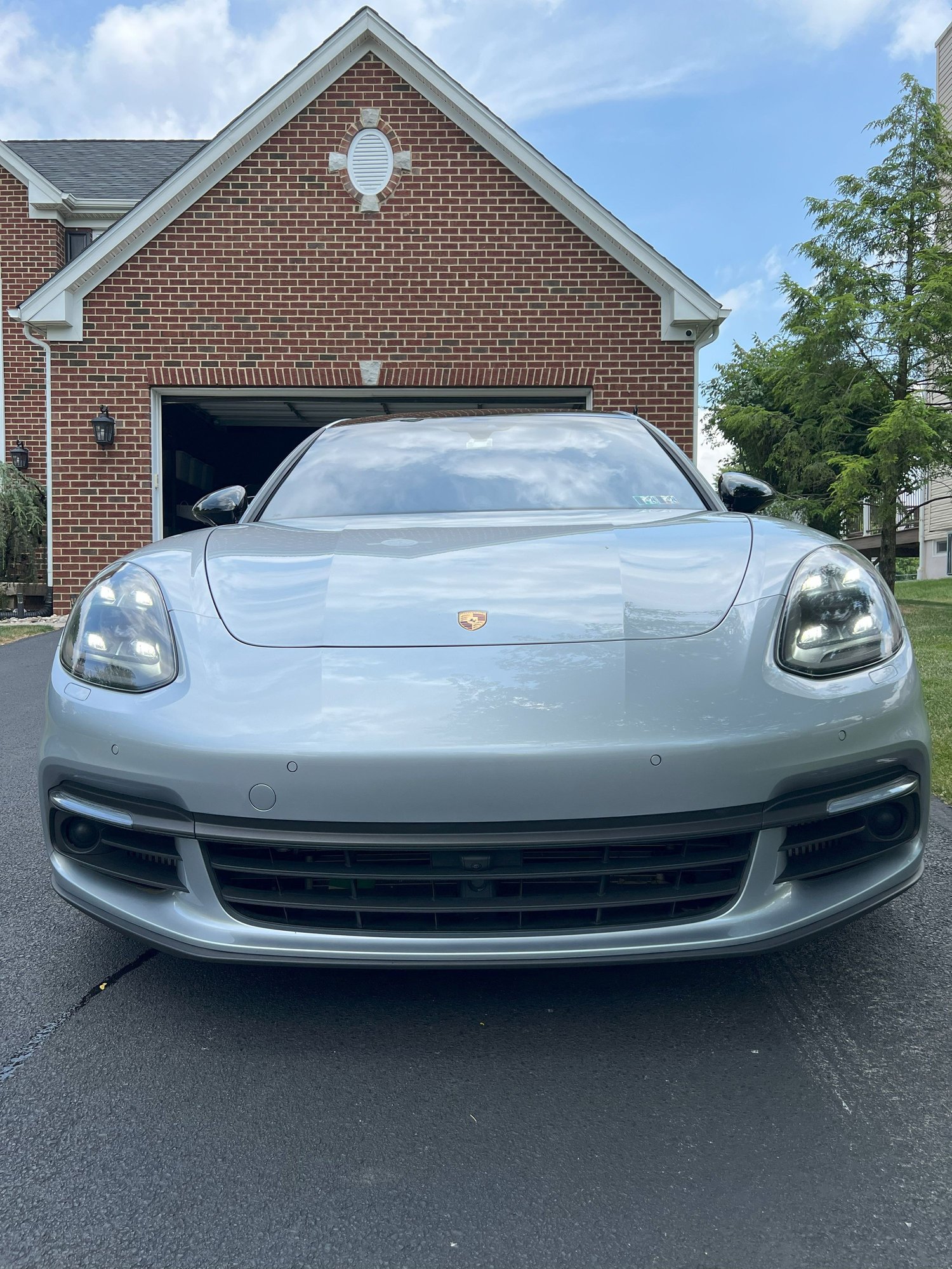 2018 Porsche Panamera - 2018 Porsche Panamera 4S Sport Turismo - Used - VIN WP0CB2A78JL190886 - 35,900 Miles - 6 cyl - AWD - Automatic - Hatchback - Silver - Allentown, PA 18104, United States
