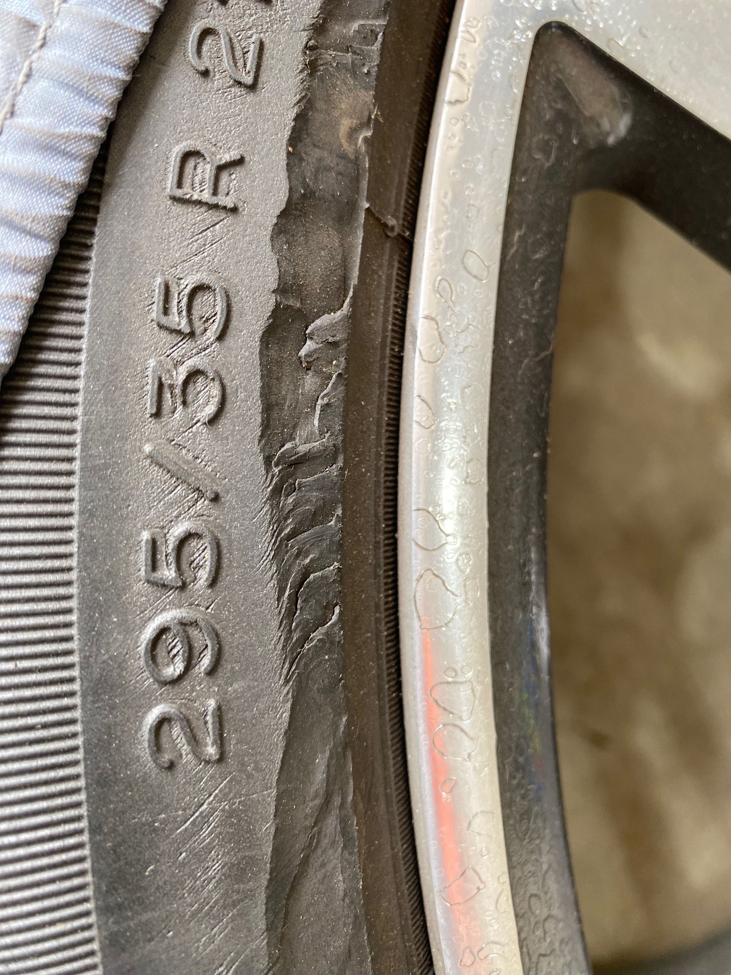 Wheels and Tires/Axles - 2014 Cayenne 21" 911 Turbo II Wheels - Used - -1 to 2026  All Models - Cincinnati, OH 45245, United States