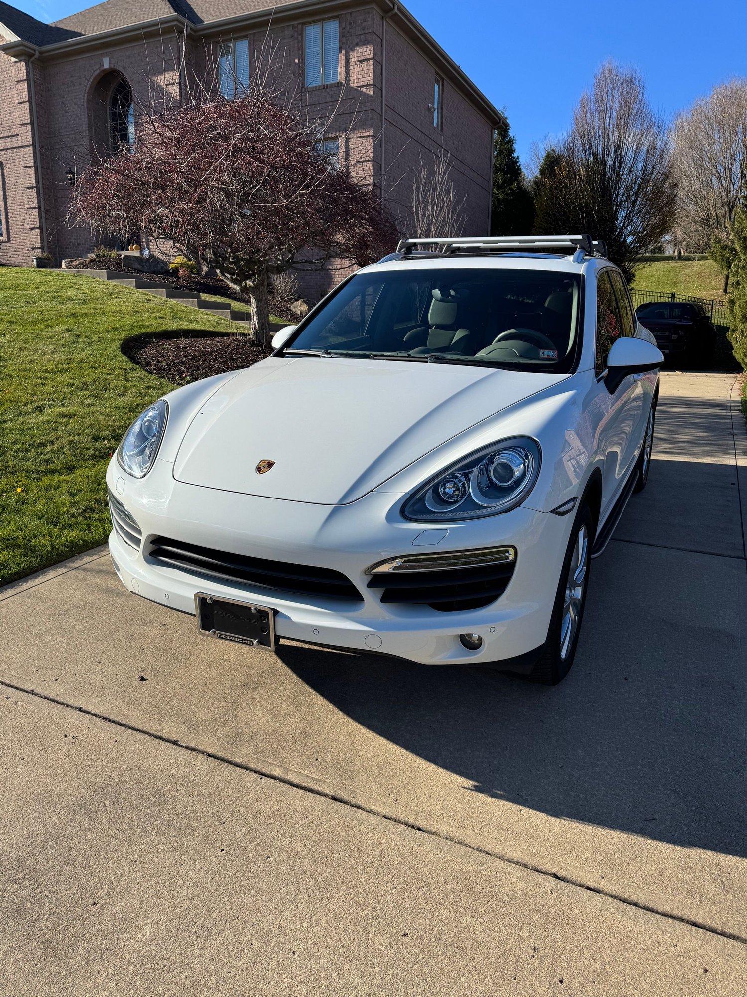 2013 Porsche Cayenne - 2013 Porsche Cayenne Diesel - RARE w/ air suspension + PASM and more - recent maint. - Used - VIN WP1AF2A28DLA38089 - 108,400 Miles - 6 cyl - AWD - Automatic - SUV - White - Pittsburgh, PA 15367, United States