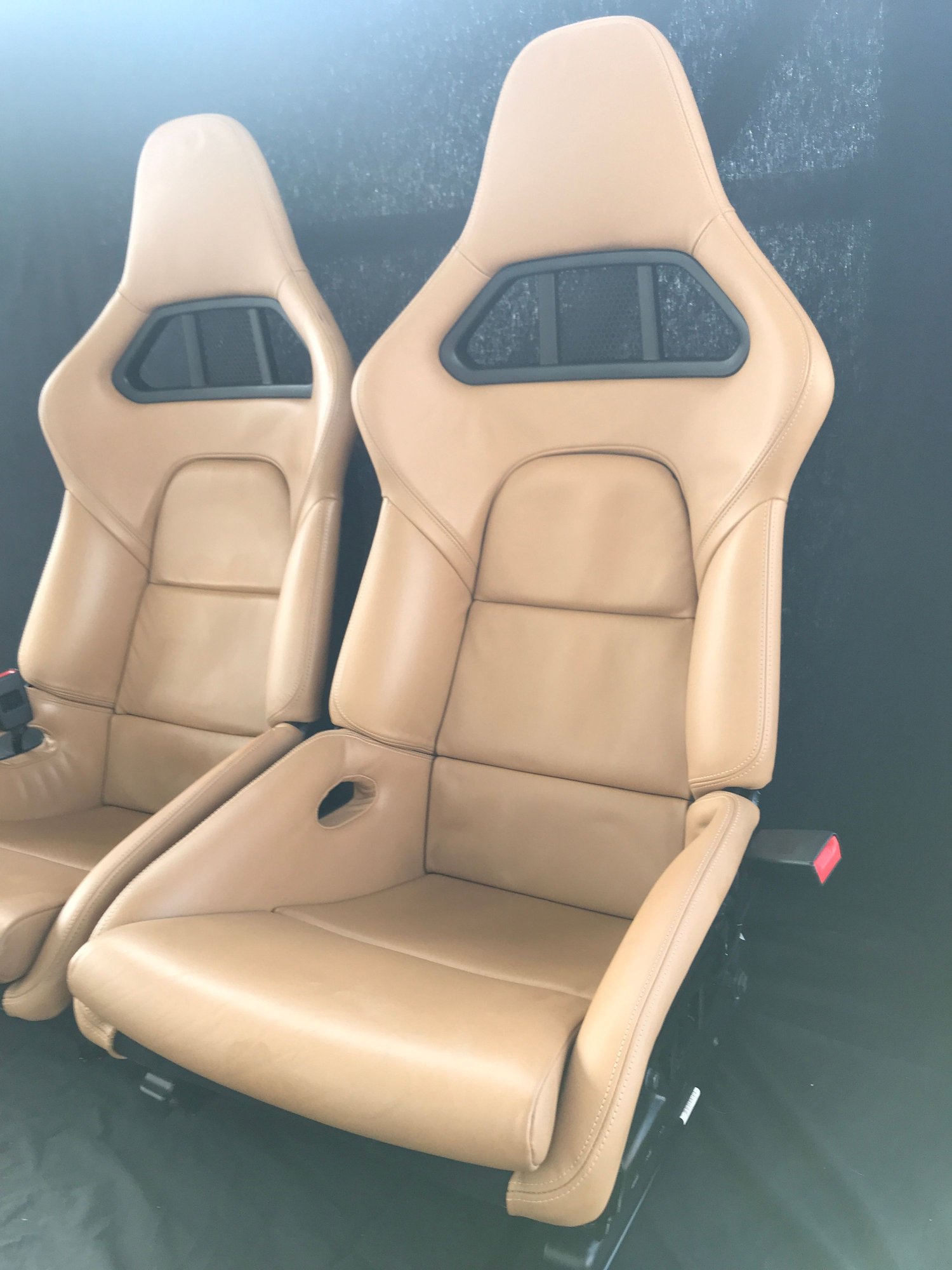 Interior/Upholstery - 987 GT2 carbon fiber racing seats - Used - 2007 to 2012 Porsche Cayman - Annapolis, MD 21401, United States