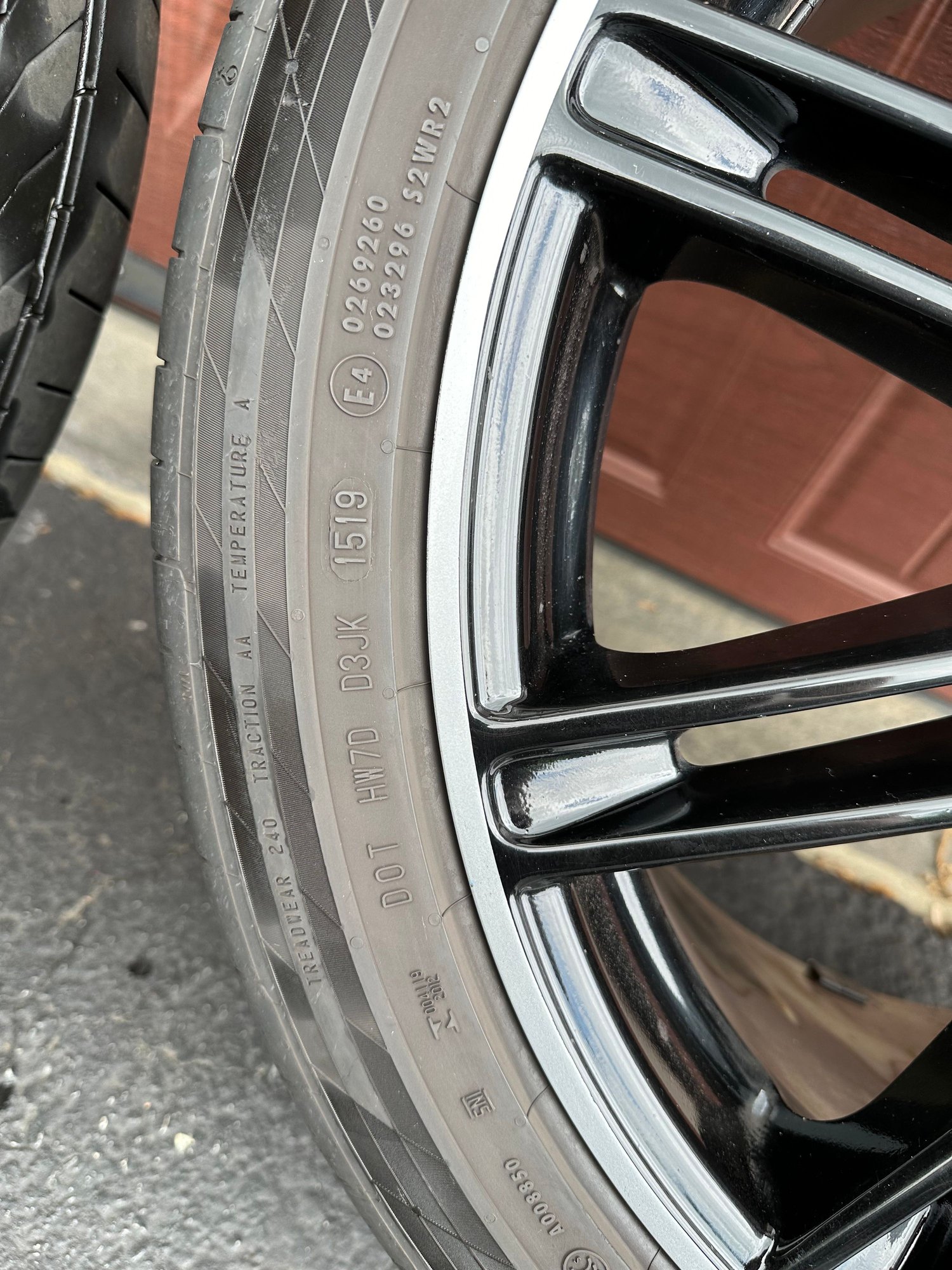 Wheels and Tires/Axles - Porsche Cayenne Sport Edition Black Gloss OEM 21 Wheels with Continental Tires - Used - All Years  All Models - Downingtown, PA 19335, United States