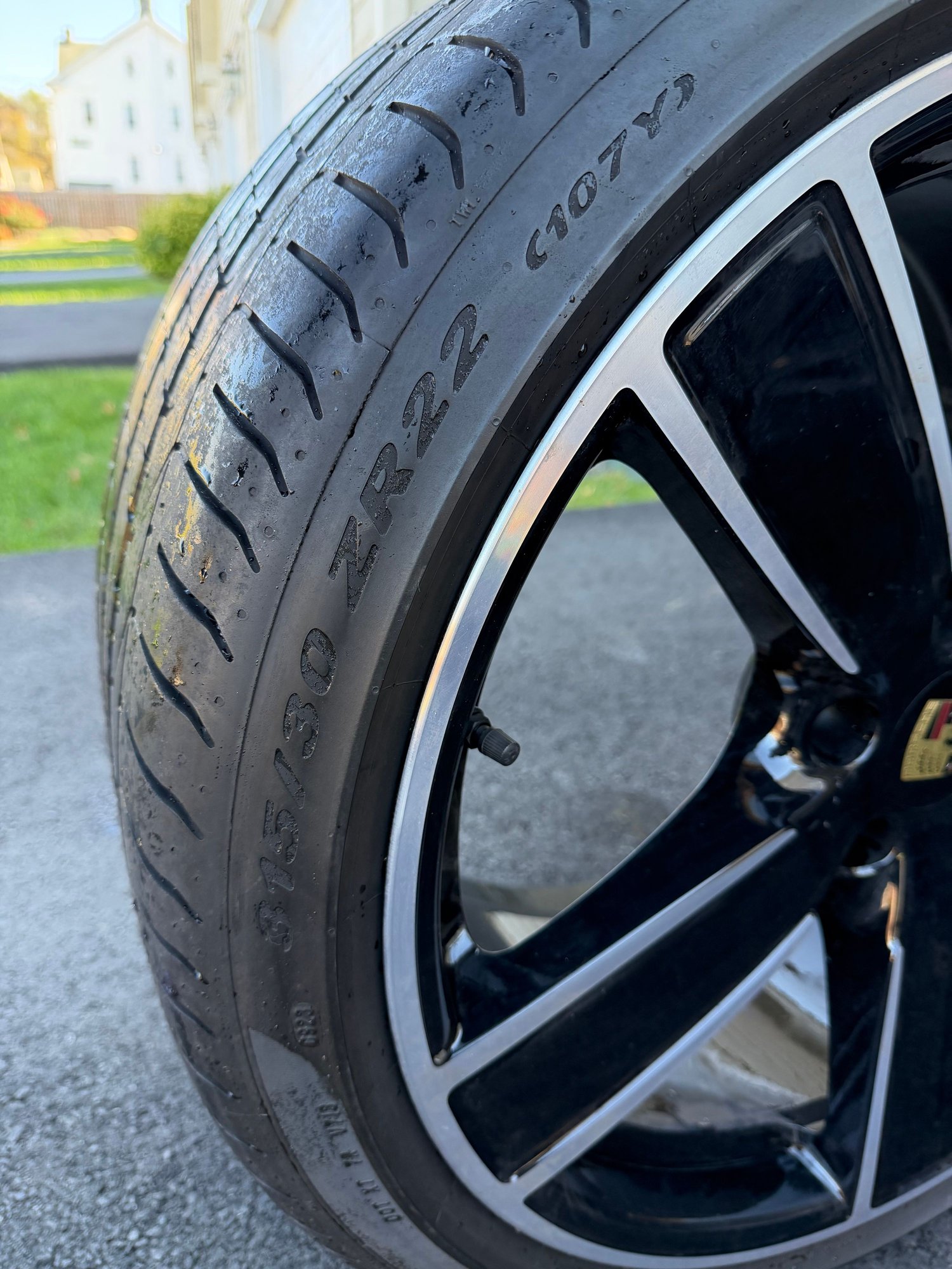Wheels and Tires/Axles - 22" Cayenne Sport Classic in Gloss Black (48Y) - Used - All Years  All Models - Doylestown, PA 18901, United States