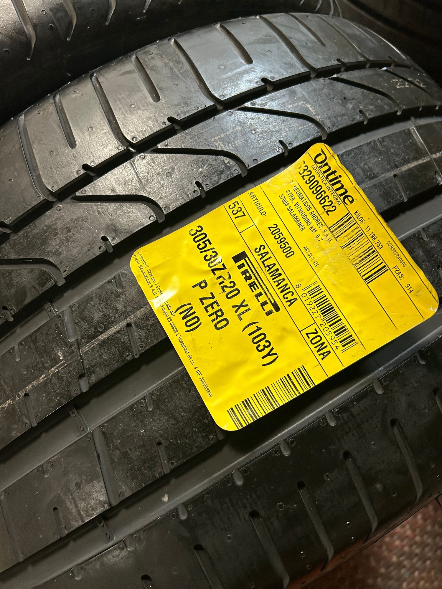 Wheels and Tires/Axles - Pair of (2) new Pirelli PZero N0 spec 305/30/20 summer tires - New - -1 to 2027  All Models - Warwick, NY 10990, United States