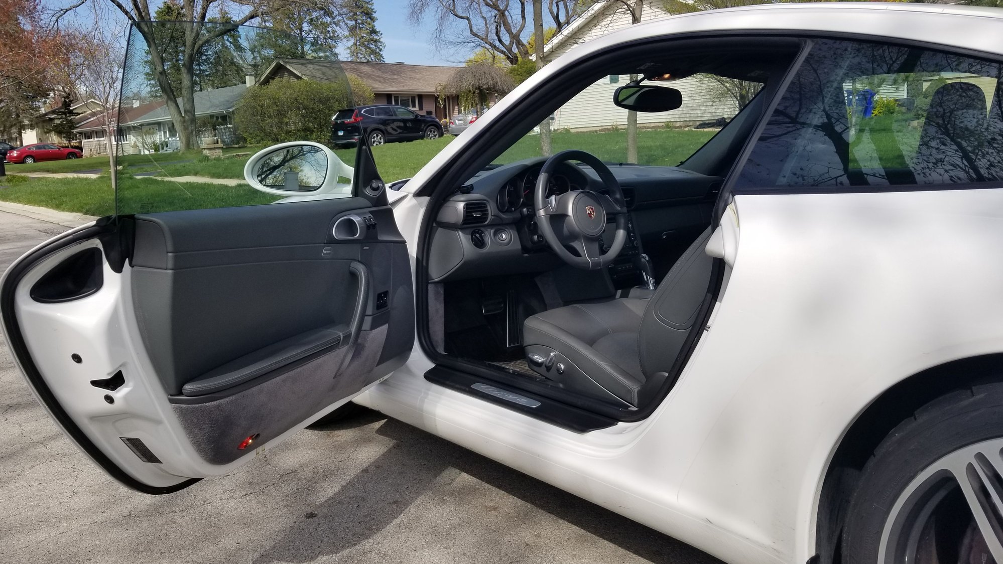 2009 Porsche 911 - FOR SALE: 2009 911 Carrera 997.2 PDK - 69,500 miles 2nd Owner - Used - VIN WP0AA29959S706235 - 6 cyl - 2WD - Automatic - Coupe - White - Wheaton, IL 60187, United States