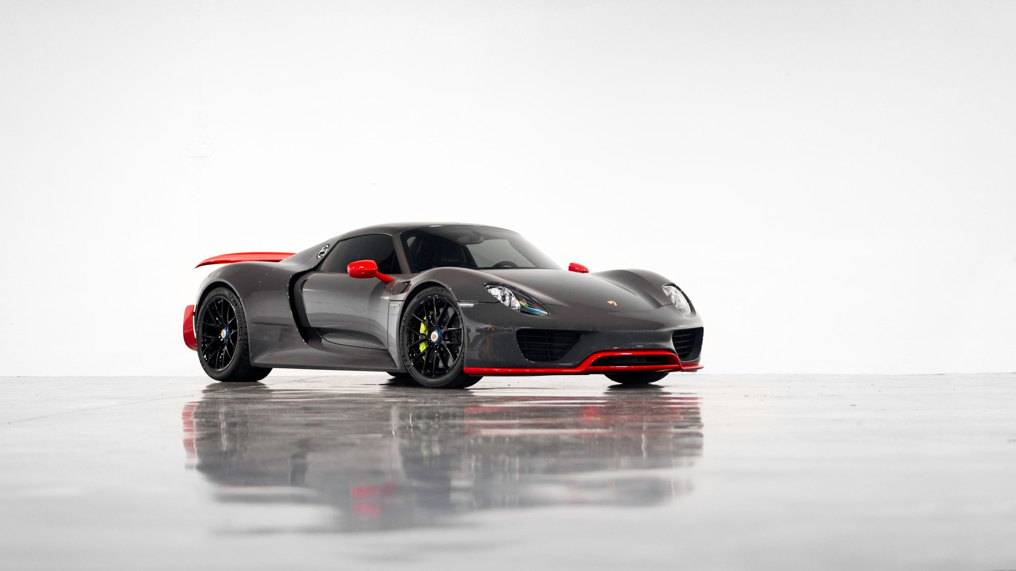 2015 Porsche 918 Spyder - 2015 Porsche 918 Spyder Weissach Paint to Sample Grey / Black - Used - VIN WP0CA2A18FS800829 - 4,873 Miles - Atlanta, GA 30360, United States