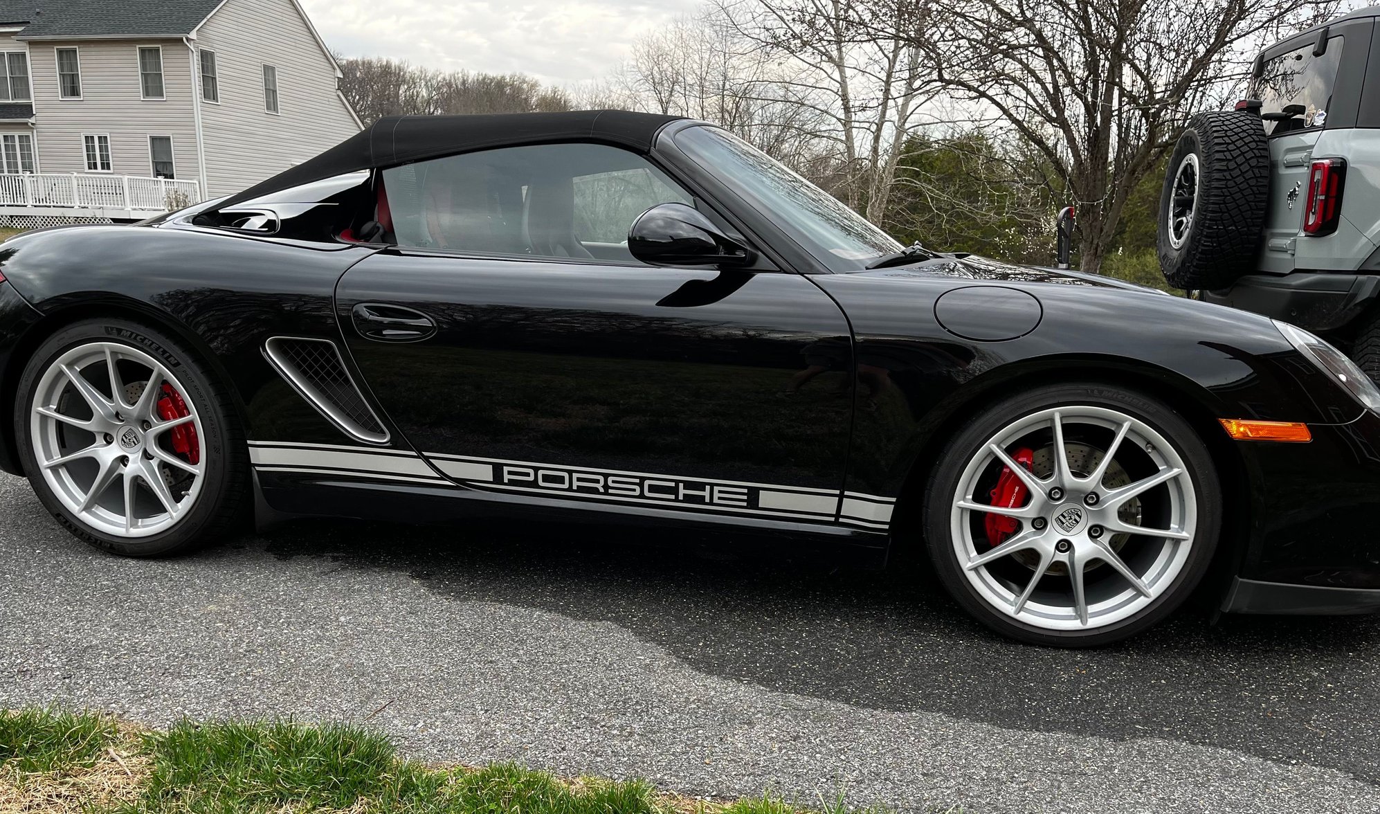 2011 Porsche Boxster - 987.2 Boxster Spyder 2011 18,7xx miles - Used - VIN wp0cb2a88bs745352 - 18,735 Miles - 6 cyl - 2WD - Automatic - Convertible - Black - Darnestown, MD 20874, United States