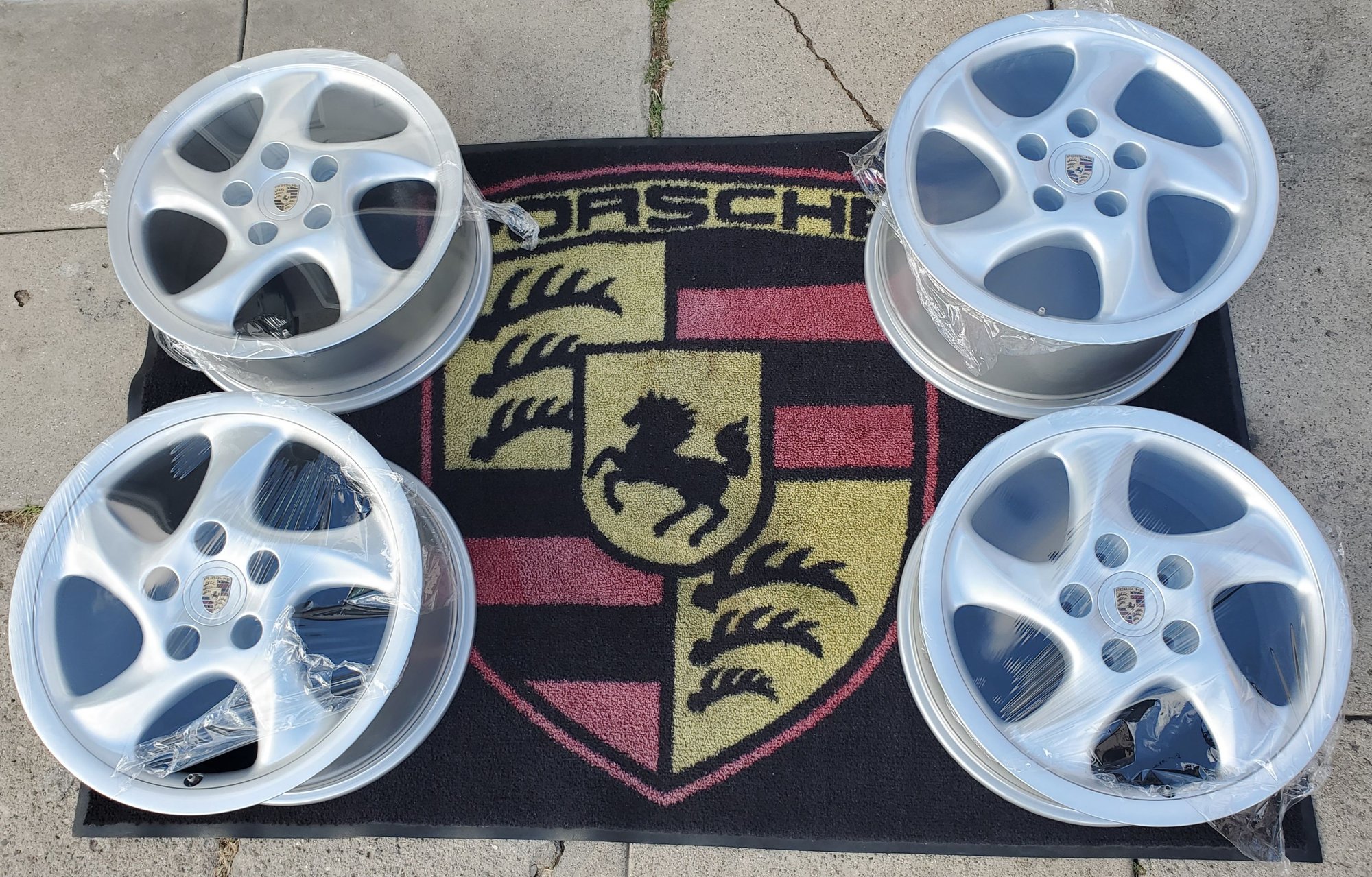 Wheels and Tires/Axles - Just restored! Porsche 993 Turbo Twist Hollow Spoke Wheels 7.5x18 10x18 Narrow Body - Used - 1995 to 2005 Porsche 911 - Los Angeles, CA 90032, United States