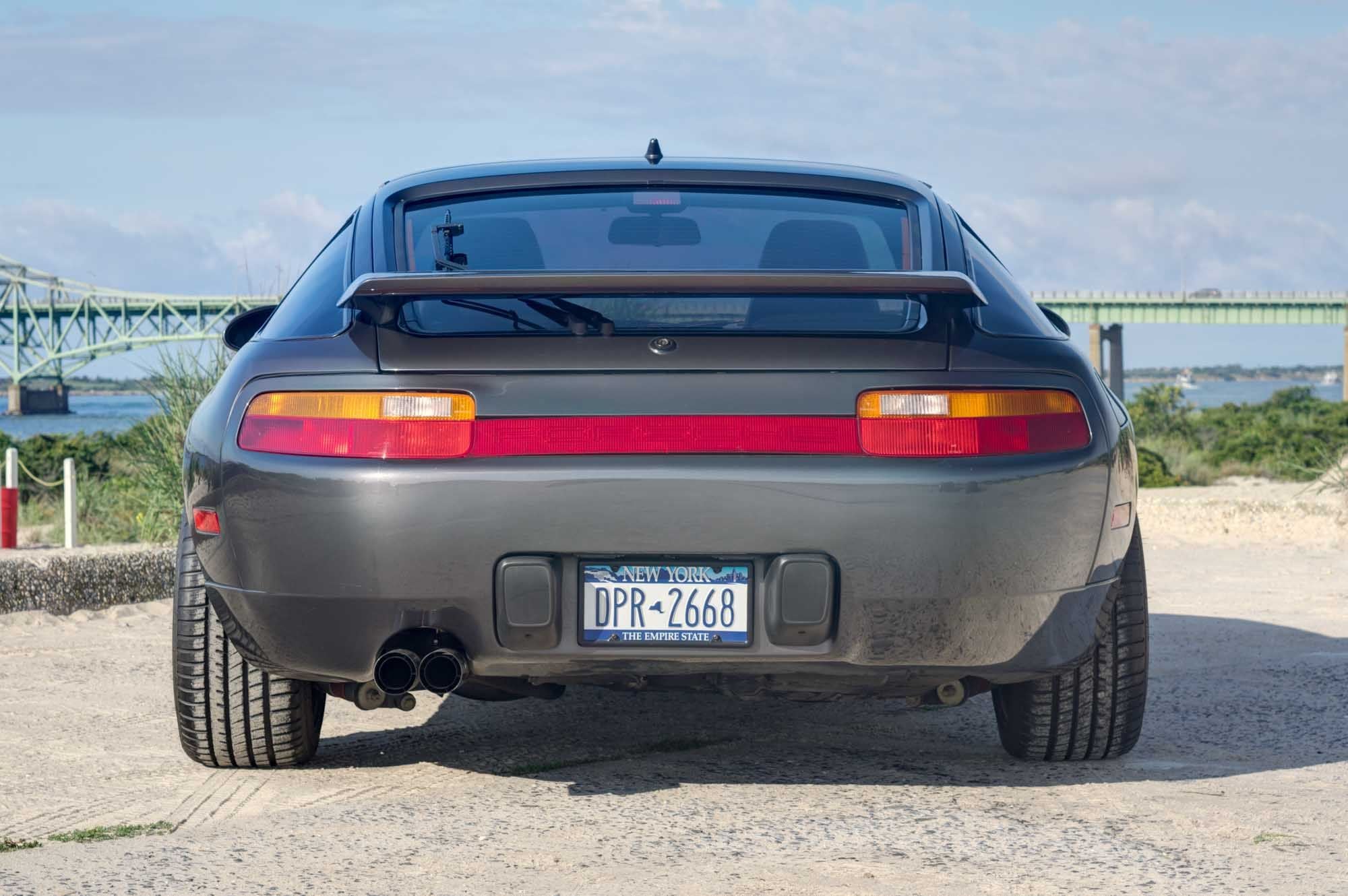 1993 Porsche 928 - 1993, 928, GTS - Used - VIN WP0AA2922PS820127 - 85,300 Miles - 8 cyl - 2WD - Automatic - Hatchback - Gray - Sound Beach, NY 11789, United States