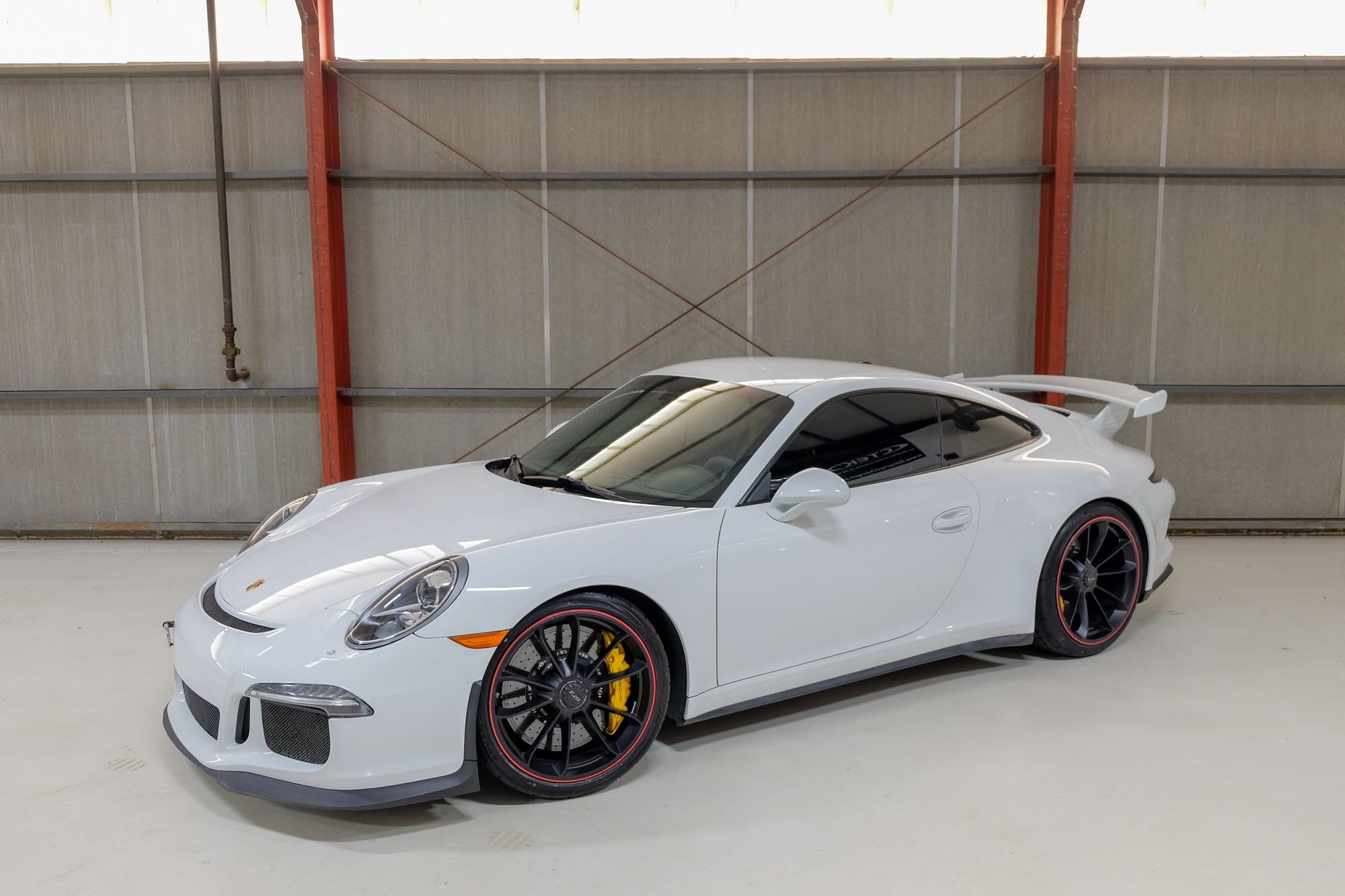 2014 Porsche 911 - 2014 Porsche 911 GT3 High Mileage Deal - Used - VIN WP0AC2A98ES183101 - 51,500 Miles - 6 cyl - 2WD - Automatic - Coupe - White - Twinsburg, OH 44087, United States