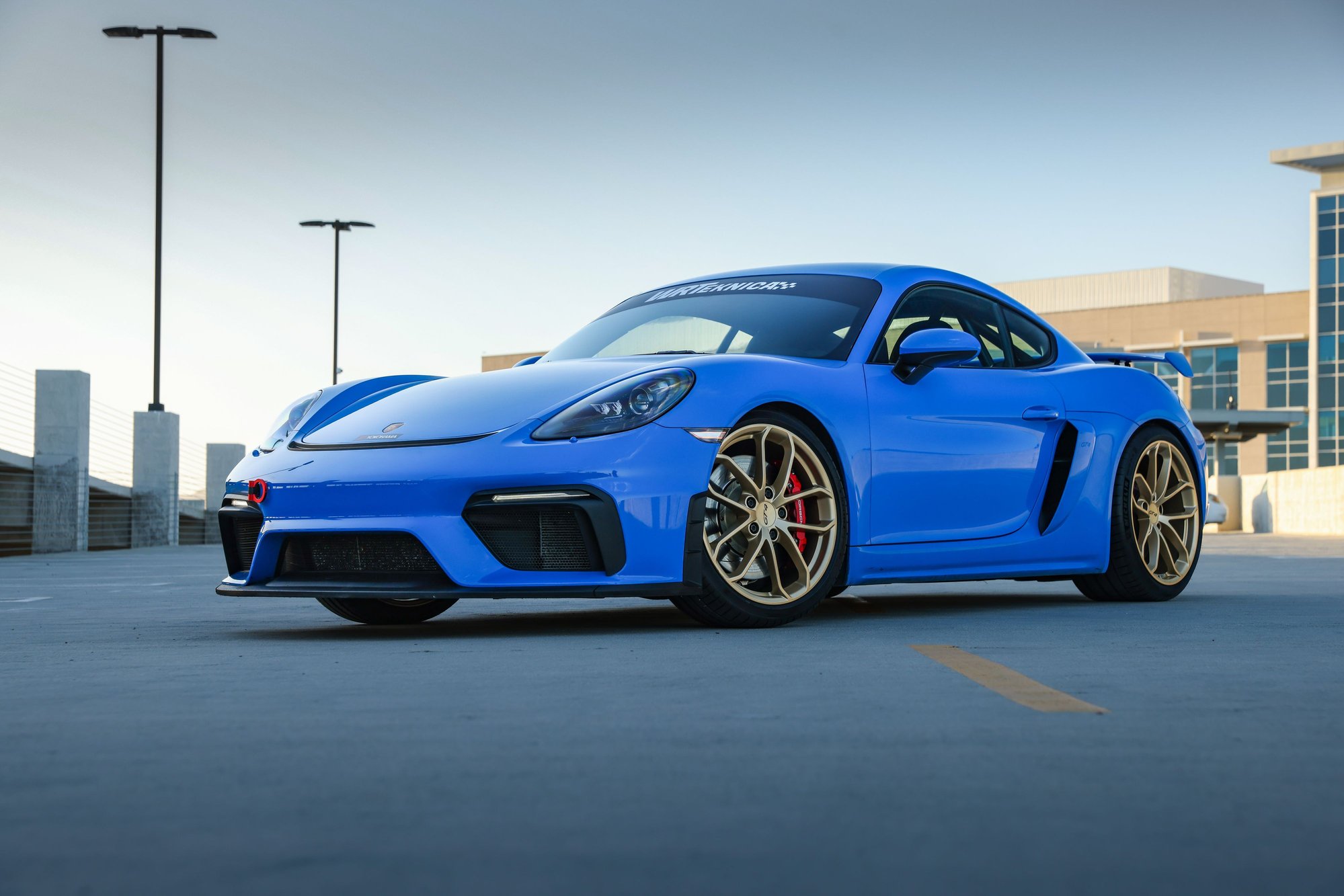 2022 Porsche 718 - 2022 Porsche 718 Cayman GT4 - Used - VIN WP0AC2A87NS275243 - 13,050 Miles - 6 cyl - 2WD - Automatic - Coupe - Blue - Ventura, CA 93003, United States