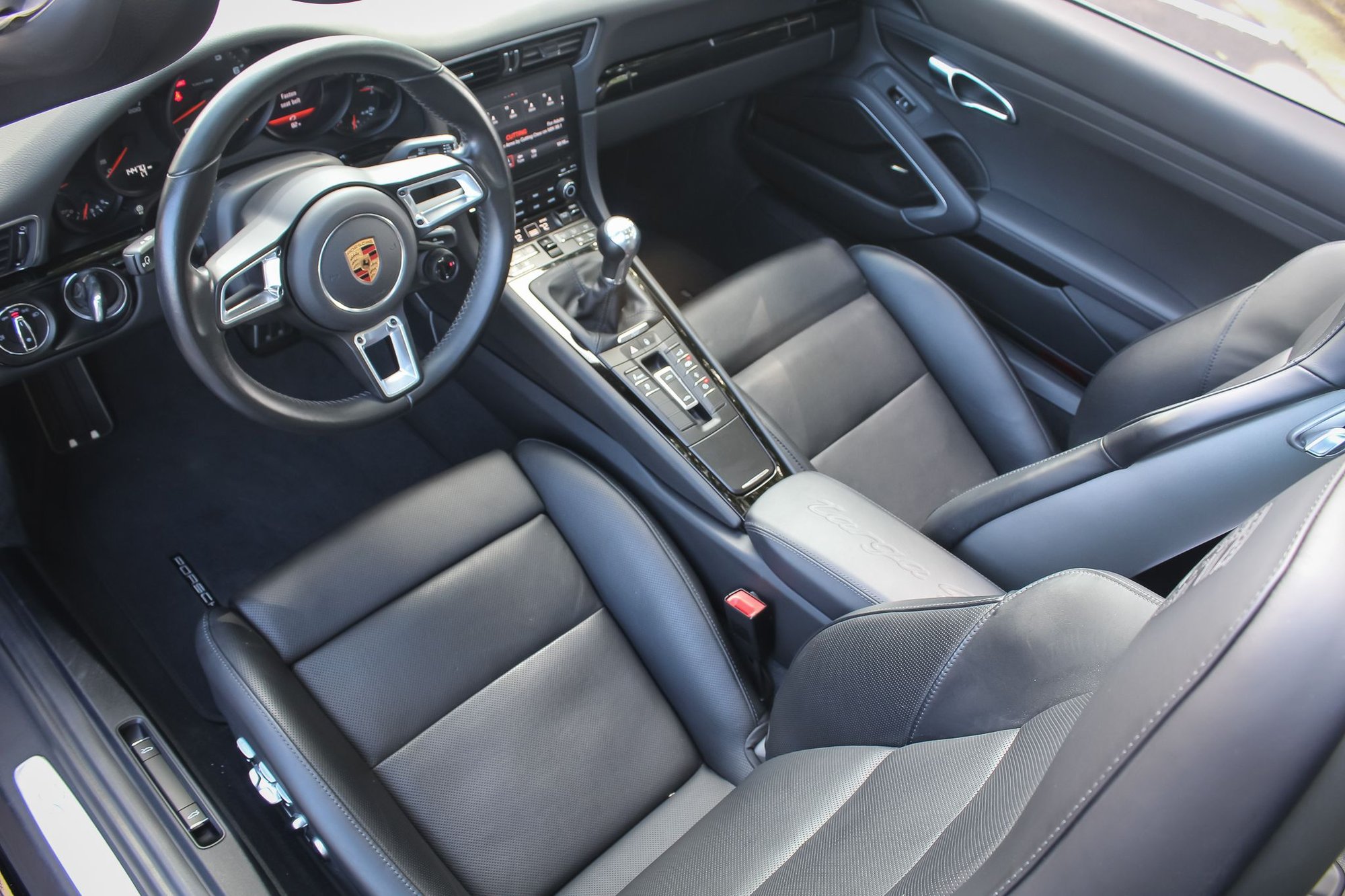 2019 Porsche 911 - 2019 911 Targa 4S-Manual-CPO - Used - VIN WP0BB2A97KS125435 - 14,500 Miles - 6 cyl - AWD - Manual - Convertible - Black - Richmond, VA 23113, United States