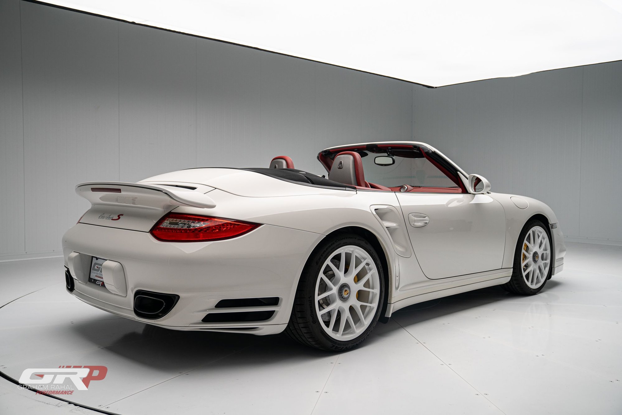 2011 Porsche 911 - 2011 Turbo S Cabriolet - Carrara White over Carrara Red - Used - VIN WP0CD2A99BS77335 - 24,768 Miles - 6 cyl - AWD - Automatic - Convertible - White - Indianapolis, IN 46077, United States