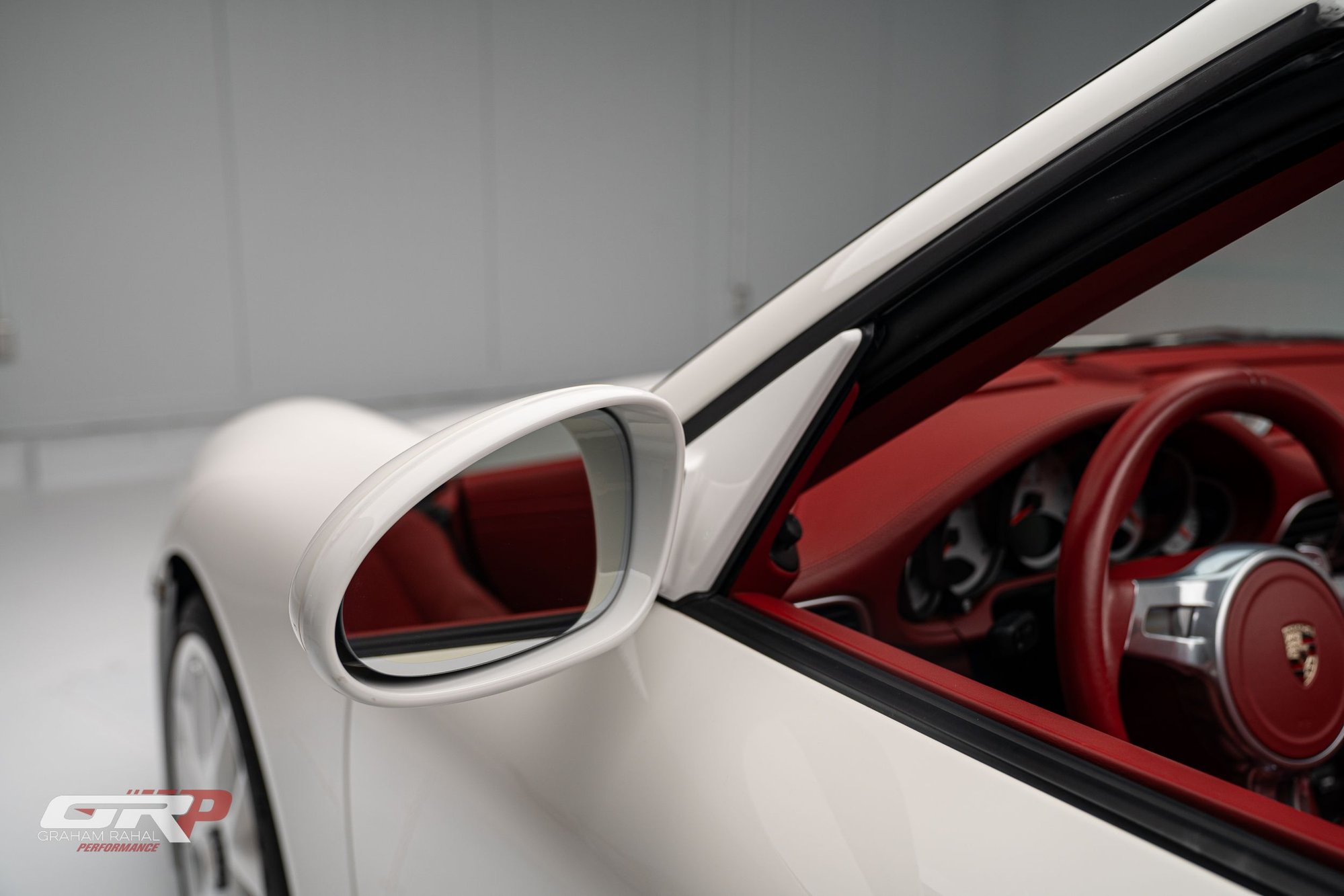 2011 Porsche 911 - 2011 Turbo S Cabriolet - Carrara White over Carrara Red - Used - VIN WP0CD2A99BS77335 - 24,768 Miles - 6 cyl - AWD - Automatic - Convertible - White - Indianapolis, IN 46077, United States