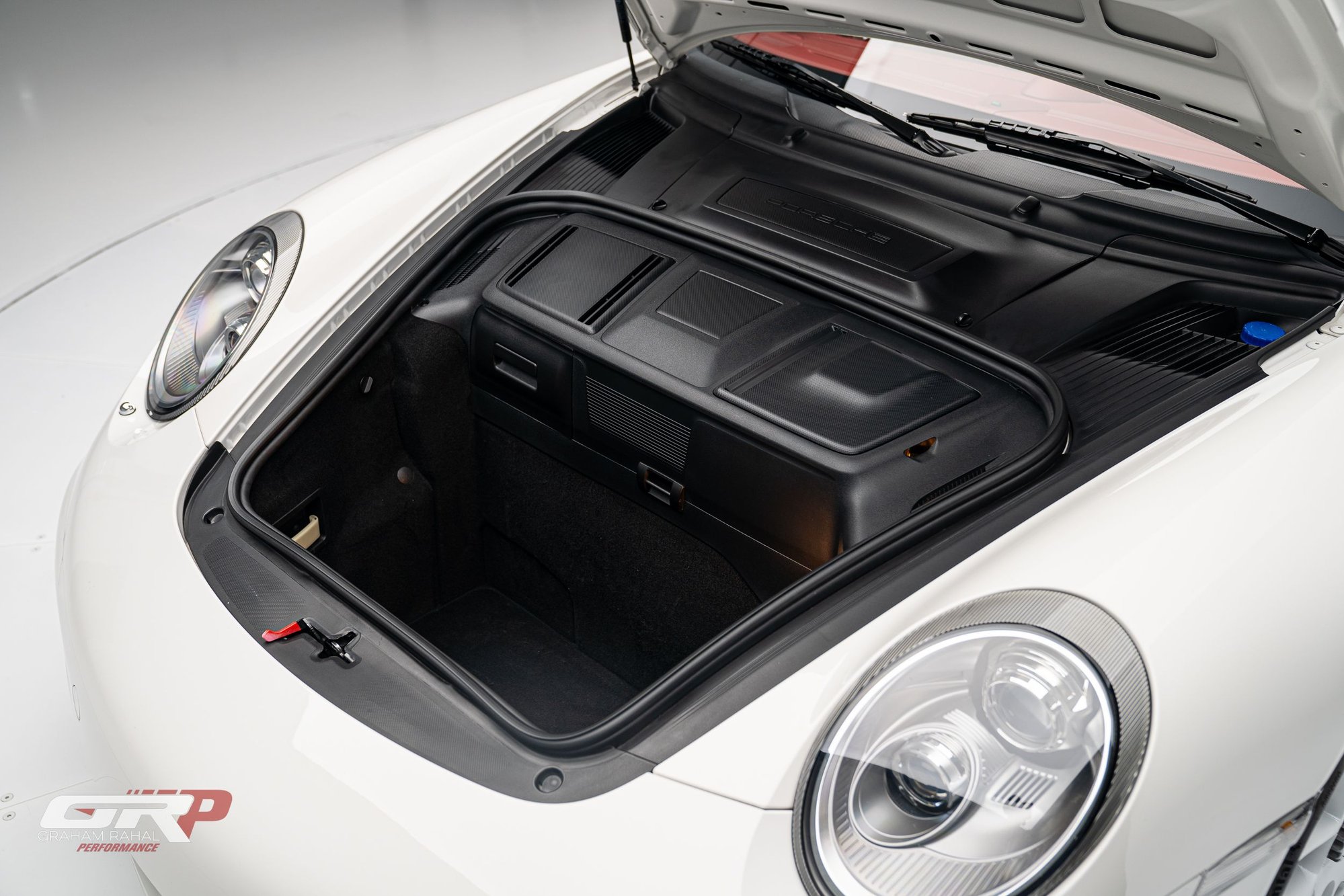 2011 Porsche 911 - 2011 Turbo S Cabriolet - Carrara White over Carrara Red - Used - VIN WP0CD2A99BS77335 - 24,768 Miles - 6 cyl - AWD - Automatic - Convertible - White - Indianapolis, IN 46077, United States