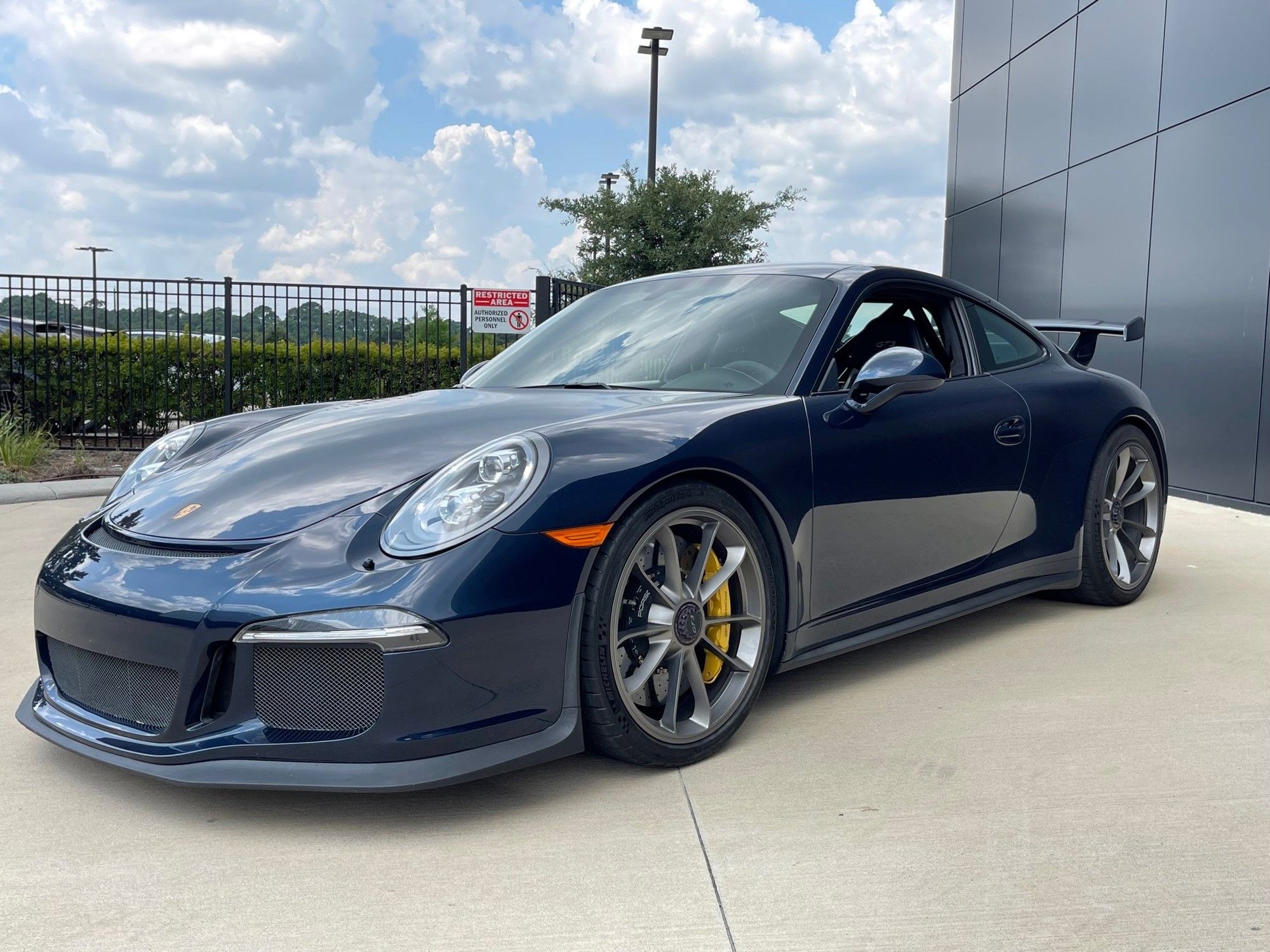 2015 Porsche GT3 - 2015 991.1 GT3 (DARK BLUE METALLIC $171,955 MSRP!!!) - Used - VIN WP0AC2A90FS184079 - 12,552 Miles - Houston, TX 77090, United States